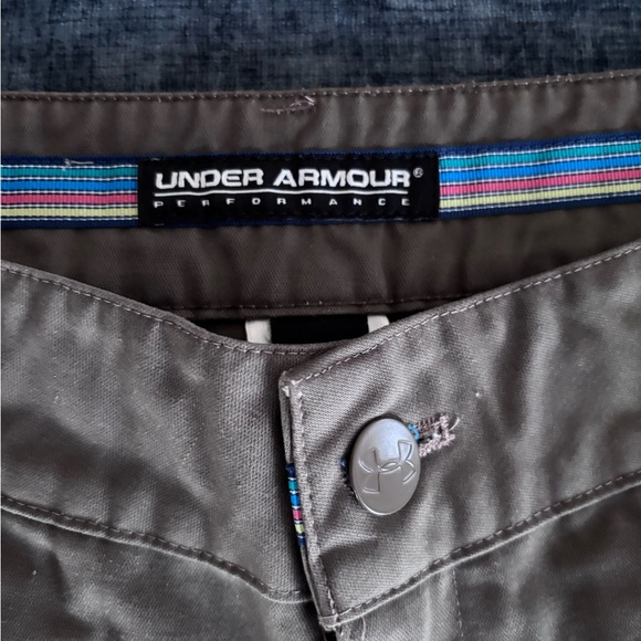 Under armor Brown Women Shorts size 8 - Picture 3 of 7